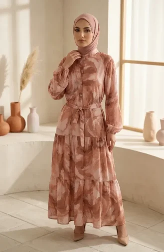 فستان حجاب بنصف أزرار بنقوش وحزام، رقم الموديل 2286-04، لون قهوة بالحليب. 2286-04