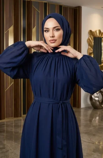 Şifon Kumaş Kuşaklı Tesettür Abiye Elbise 5810-02 Lacivert