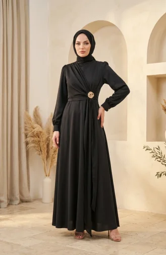 Saten Kumaş Belde Broşlu Tesettür Abiye Elbise 5811-02 Siyah