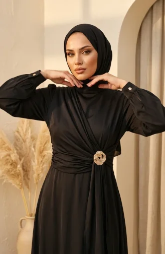 Saten Kumaş Belde Broşlu Tesettür Abiye Elbise 5811-02 Siyah