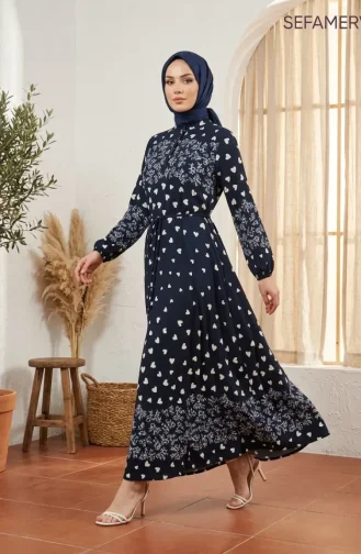 فستان حجاب من قماش الفسكوز بنقشة قلوب، لون كحلي، رقم الموديل 0337-06 0337-06