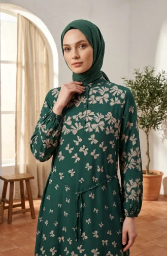فستان حجاب من قماش الفسكوز بنقشة فيونكة 0338-02 أخضر زمردي 0338-02