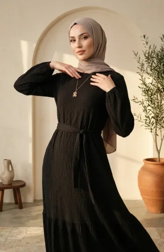 Robe Hijab En Tissu à Bulles Avec Collier Et Ceinture 0575-01 Noir 0575-01