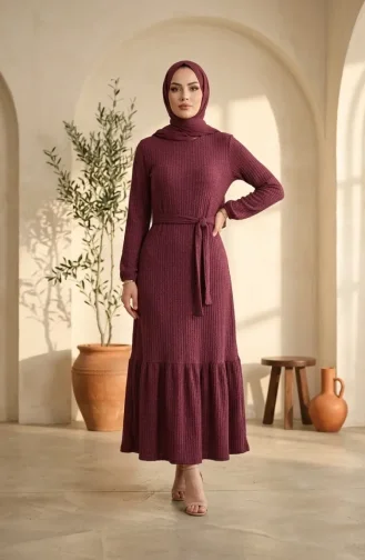 Robe Hijab En Tissu à Bulles Avec Collier Et Ceinture 0575-04 Prune 0575-04
