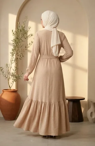 Robe Hijab En Tissu à Bulles Avec Collier Et Ceinture Beige 0575-06 0575-06