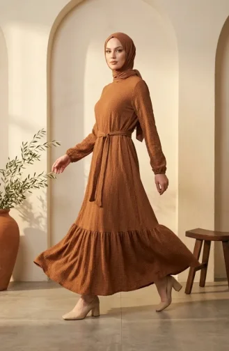Robe Hijab En Tissu à Bulles Avec Collier Et Ceinture 0575-08 Beige 0575-08