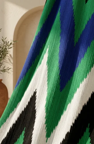 Robe Hijab En Crêpe à Motif Zigzag 0580A-05 Vert émeraude Noir 0580A-05
