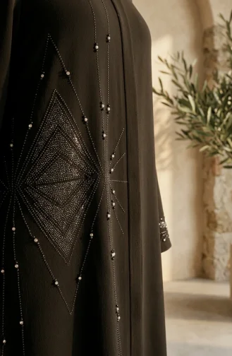 عباية سوداء مزينة بسحاب مخفي بمقاسات كبيرة 6388-01 6388-01