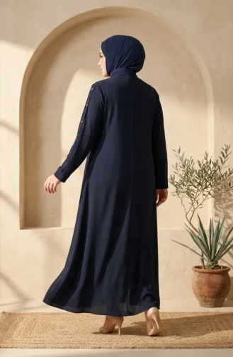 عباية بمقاسات كبيرة مزينة بحلقة، رقم الموديل 6401-03، لون كحلي 6401-03