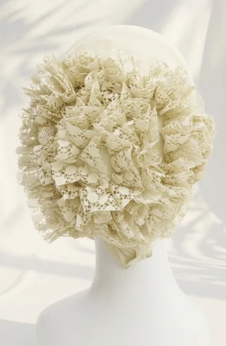 Seamless Ruffled Bonnet 7012-03 Cream 7012-03