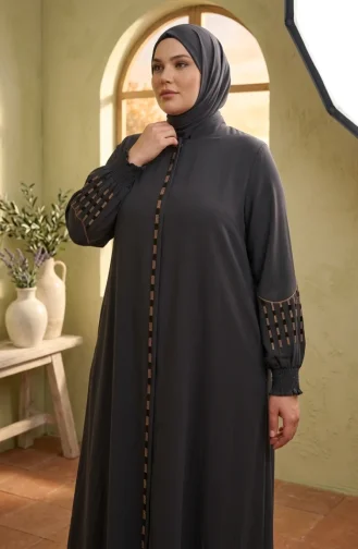عباية رابيا كريب مطرزة بمقاسات كبيرة 6391-02 رمادي دخاني 6391-02