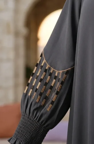 عباية رابيا كريب مطرزة بمقاسات كبيرة 6391-02 رمادي دخاني 6391-02