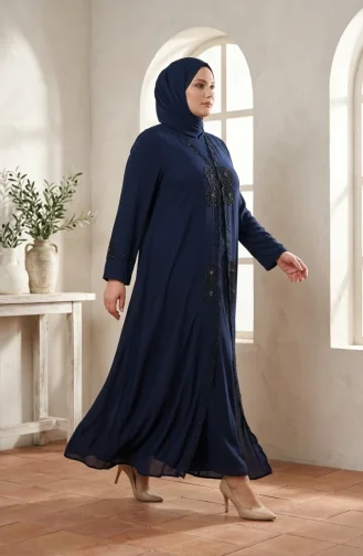 Robe De Soirée Suzanna En Crêpe Brodée Grande Taille Avec Hijab Réf. 6370-03 Bleu Marine 6370-03