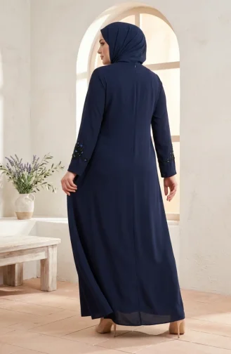 Robe De Soirée Suzanna En Crêpe Brodée Grande Taille Avec Hijab Réf. 6370-03 Bleu Marine 6370-03