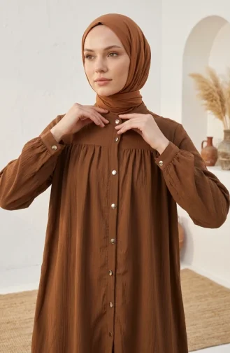 طقم حجاب من قطعتين بياقة صينية وأزرار أمامية، لون بني فاتح (2295-05) 2295-05