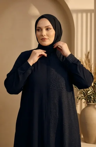 عباية من قماش بخارى بنقوش هندسية بمقاسات كبيرة، رقم الموديل 6375-05، لون كحلي 6375-05