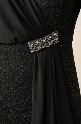 فستان سهرة أسود مزين بتفاصيل لامعة من الشيفون بمقاسات كبيرة، رقم الموديل 6282-04 6282-04
