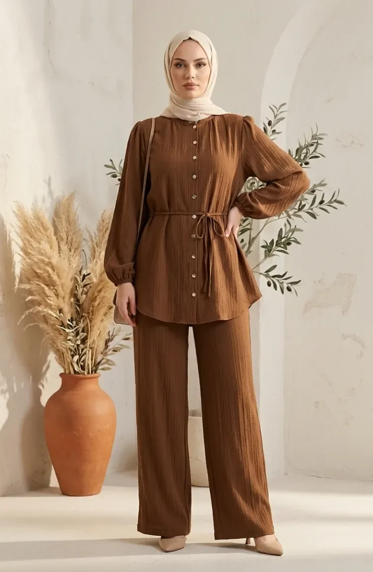 Ensemble Hijab Deux Pièces à Boutons Couleur Beige Référence 2301-03 2301-03