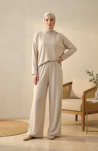 بنطال واسع الساقين من قماش أويشو مع حزام خصر مطاطي 5674-01 كريمي 5674-01