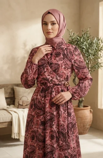 فستان حجاب مزين بنقشة شال، بأزرار وخصر مطاطي، لون وردي فاتح 0357-01 0357-01
