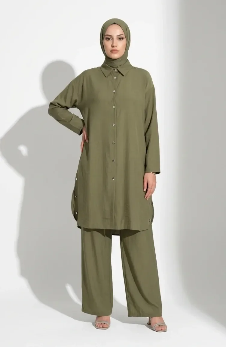 طقم حجاب من قطعتين بياقة قميص وأزرار أمامية، لون كاكي 2303-03 2303-03