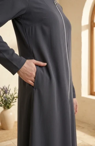 عباية رياضية بجيبين وخيطين 4027-02 رمادي داكن 4027-02