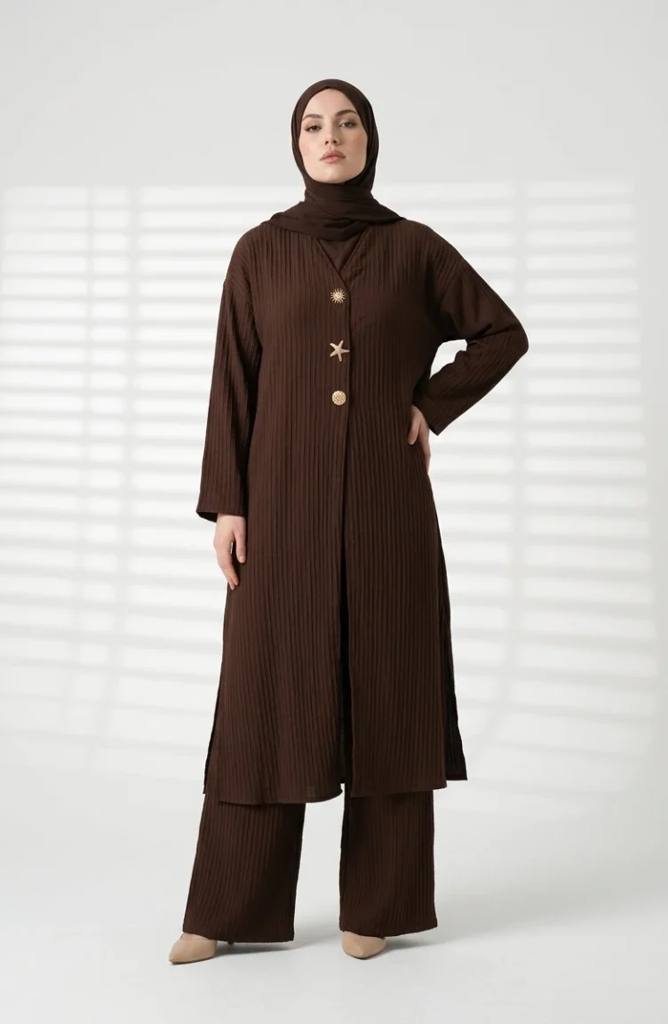 Zweiteiliges Hijab-Set Mit Gemusterten Knöpfen 2304-03 Braun 2304-03