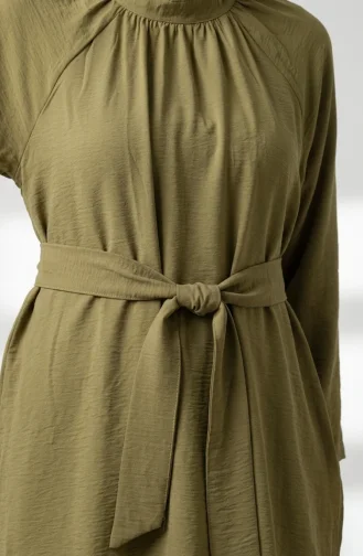 Ensemble Hijab Deux Pièces Composé D`une Tunique Froncée à Col Mandarin Et D`un Pantalon Référence 2305-02 Vert Olive 2305-02