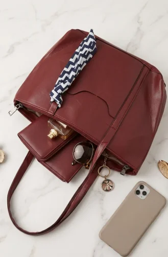 Elegante Schultertasche Aus Kunstleder Mit Schal-Detail Modell 4011-01 Burgunderrot 4011-01