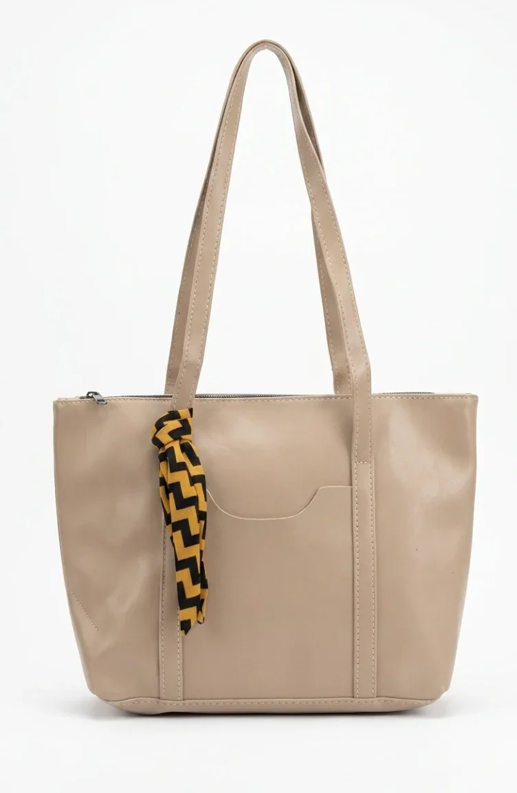 Stijlvolle Schoudertas Van Imitatieleer Met Sjaaldetails 4011-02 Mink 4011-02
