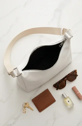 Stylish Faux Leather Shoulder Bag 4054-01 White 4054-01