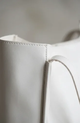 Elegante Schultertasche Aus Kunstleder 4020-05 Weiß 4020-05
