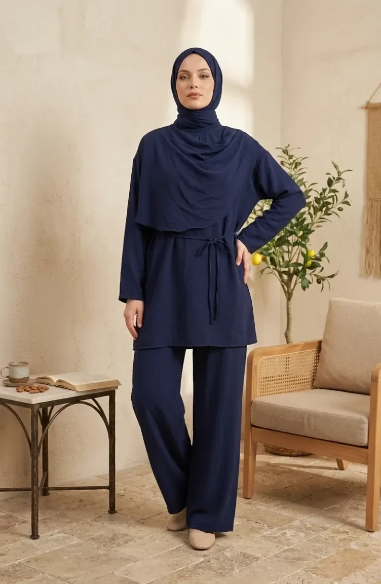 Zweiteiliges Hijab-Set Mit Schultertuch-Detail Tunika Und Hose 2306-04 Marineblau 2306-04