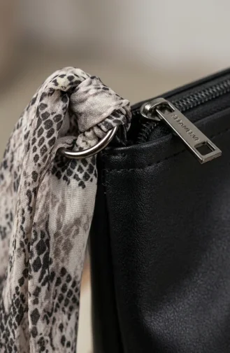 Schoudertas Van Imitatieleer Met Sjaaldetails 4012-01 Zwart 4012-01