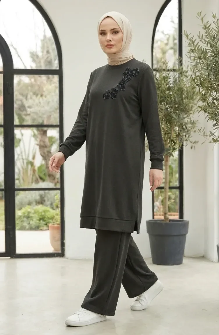 Ensemble Hijab Deux Pièces En Tissu Oysho Brodé De Fleurs Kaki 0400-02 0400-02