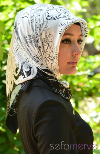 White Hoofddoek 07