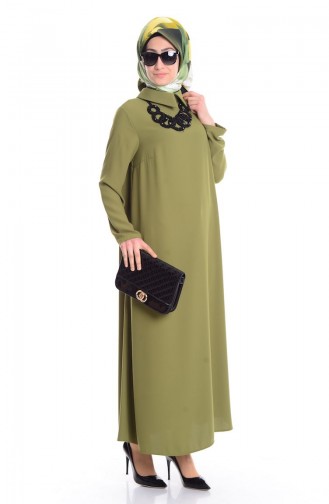 شوكران فستان كريب بتصميم مُزين بقلادة 4182-05 لون أخضر 4182-05