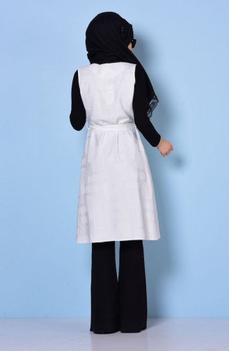 Ecru Gilet 2016-04