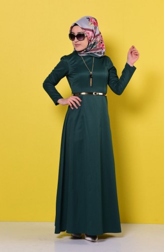 فستان بقلادة لون أخضر زُمردي 2201-03