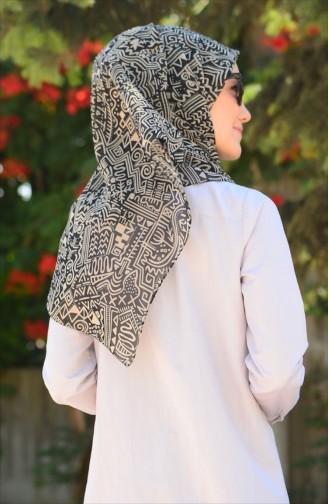 Cream Shawl 08
