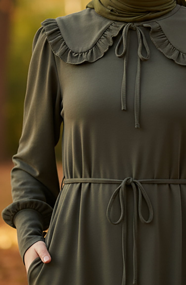 Robe Hijab à Col Volanté Et Lacets 2208-01 Kaki 2208-01